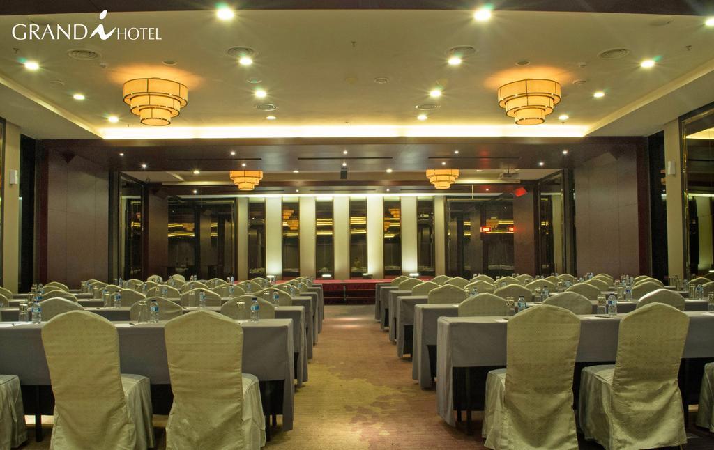 I Hotel Batam Нагоя Экстерьер фото